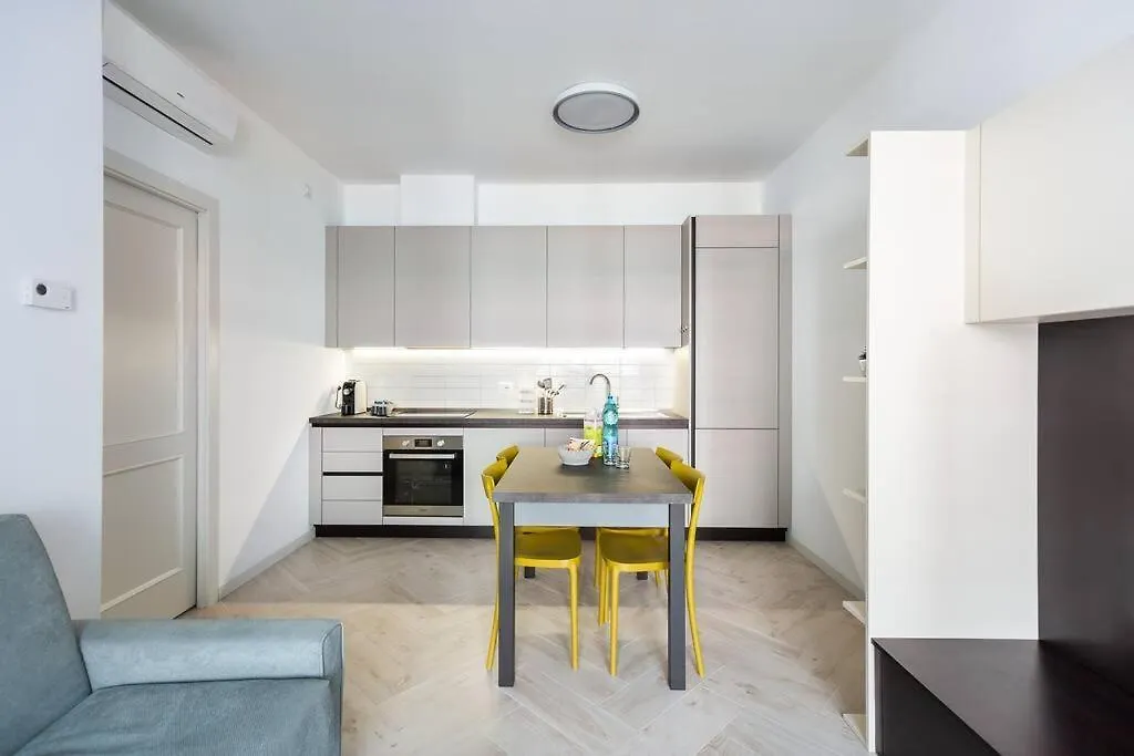Lägenhet Appartamento Caltagirone Milano Italien